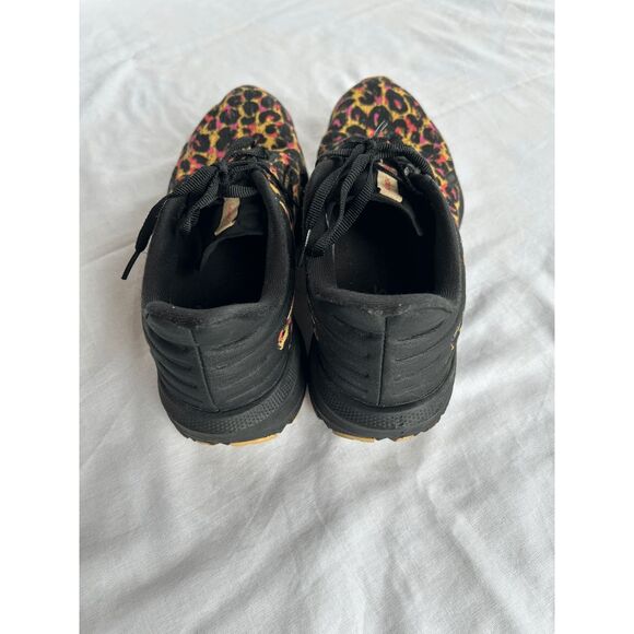 Women's Brooks Leopard Print Launch Sneakers Size 9 Black/Yellow - Picture 8 of 9